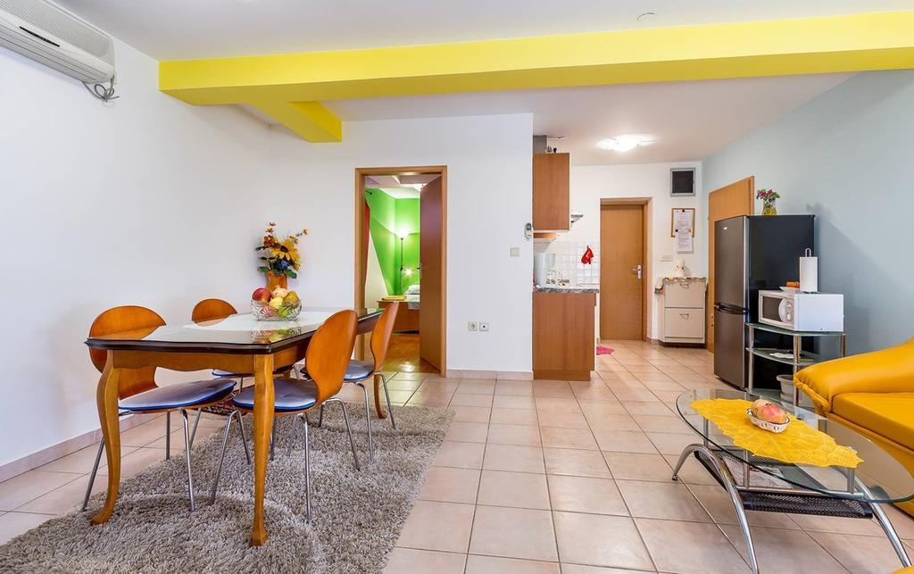 Apartment Ellis Premantura Eksteriør bilde